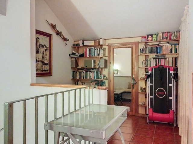 5 Soveroms Villa i Sierrezuela