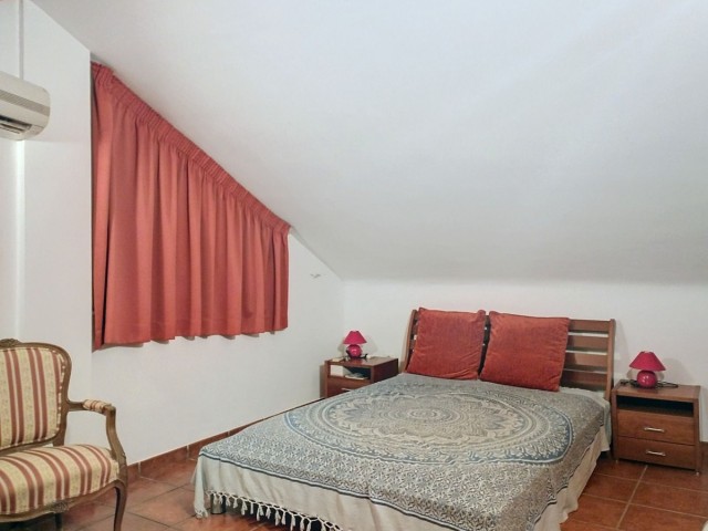 5 Soveroms Villa i Sierrezuela