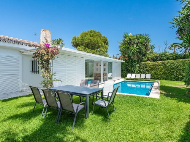 7 Sovrums Villa i Los Monteros