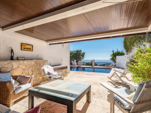 Villa con 3 Dormitorios  en Mijas