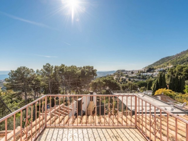 Villa con 3 Dormitorios  en Mijas
