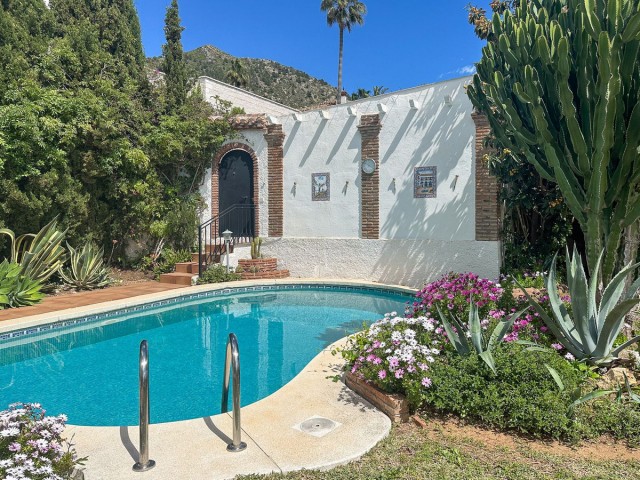 Villa con 2 Dormitorios  en Mijas