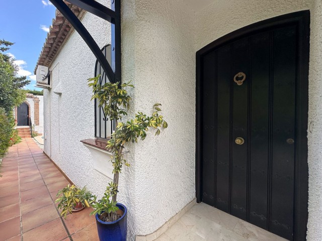Villa con 2 Dormitorios  en Mijas
