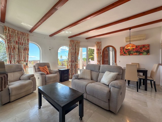 Villa con 2 Dormitorios  en Mijas