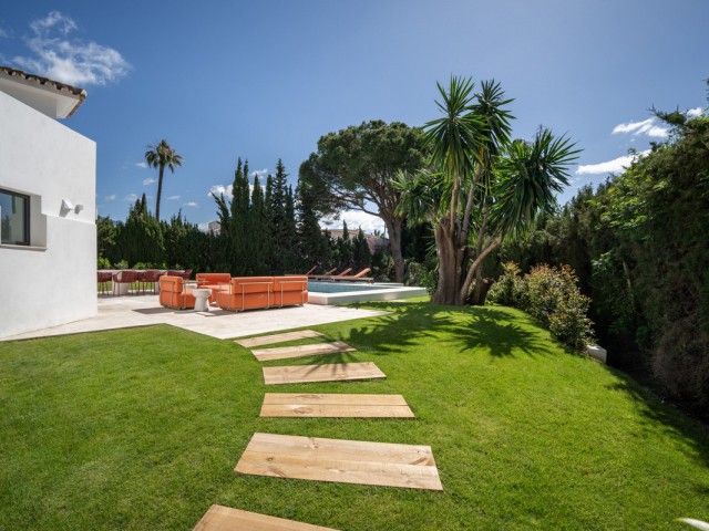4 Schlafzimmer Villa in Nueva Andalucía