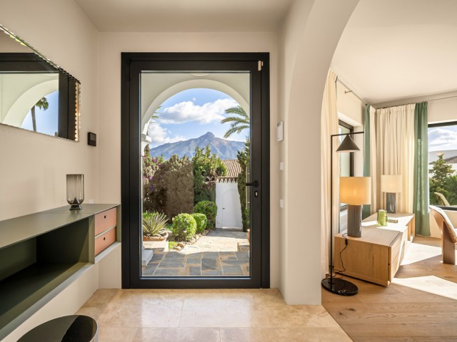 4 Schlafzimmer Villa in Nueva Andalucía