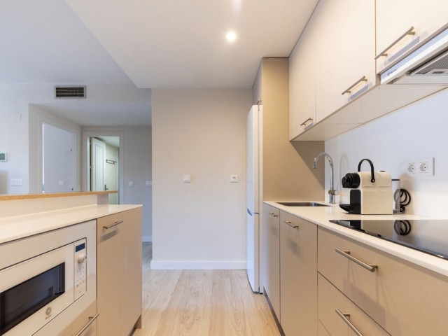 Apartamento con 3 Dormitorios  en Marbella
