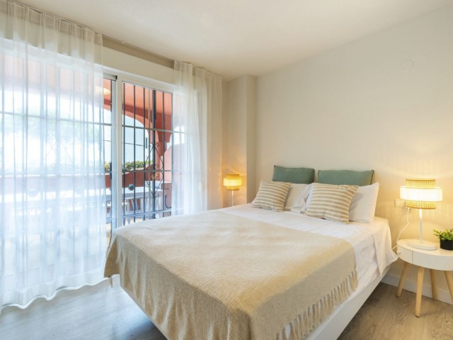 Apartamento con 3 Dormitorios  en Marbella