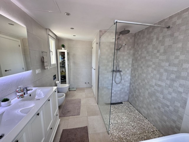 3 Makuuhuoneen Huvila Marbella
