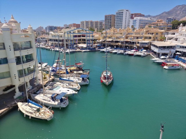 2 Bedrooms Apartment in Benalmadena