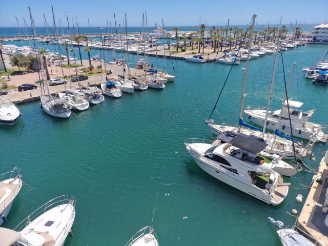 2 Bedrooms Apartment in Benalmadena