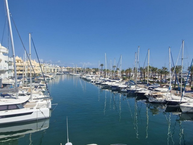 2 Bedrooms Apartment in Benalmadena