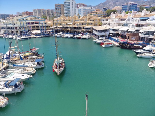 2 Bedrooms Apartment in Benalmadena