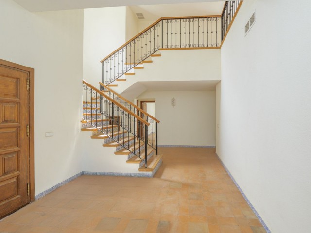 6 Bedrooms Villa in San Roque Club