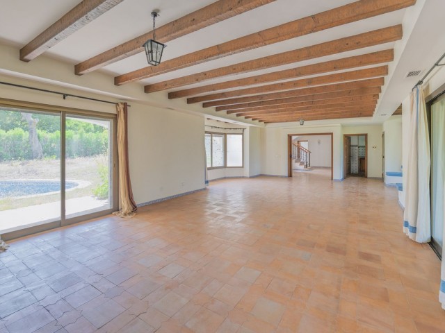 6 Bedrooms Villa in San Roque Club