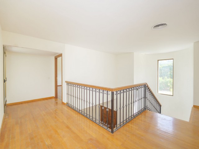 6 Bedrooms Villa in San Roque Club