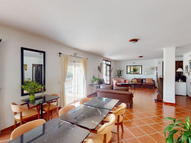 7 Bedrooms Villa in Macharaviaya