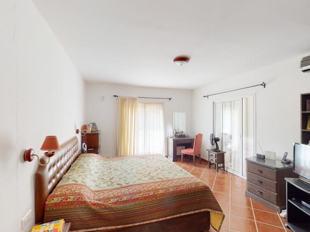 7 Bedrooms Villa in Macharaviaya
