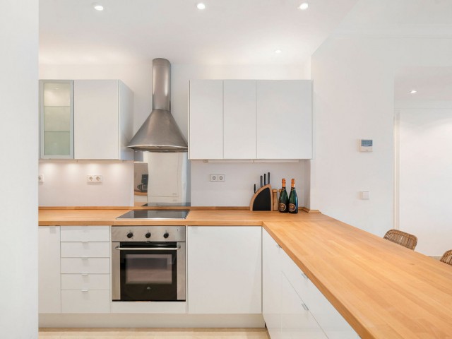 2 Bedrooms Apartment in Benahavís