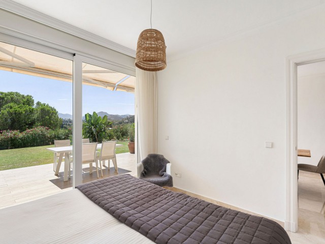 2 Bedrooms Apartment in Benahavís