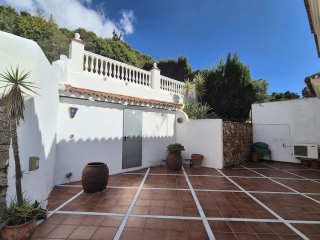 Villa, Alhaurin Golf, R4172689