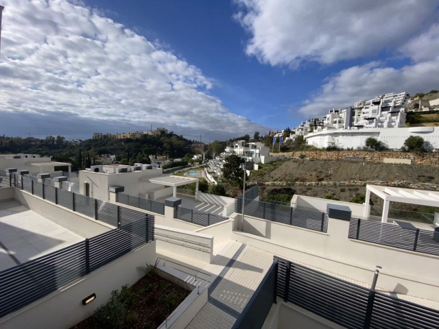 4 Bedrooms Apartment in Benahavís