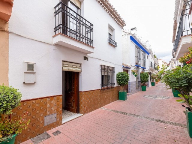 Villa avec 4 Chambres  à Estepona