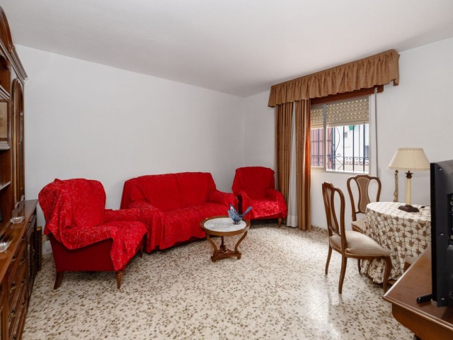 Villa avec 4 Chambres  à Estepona