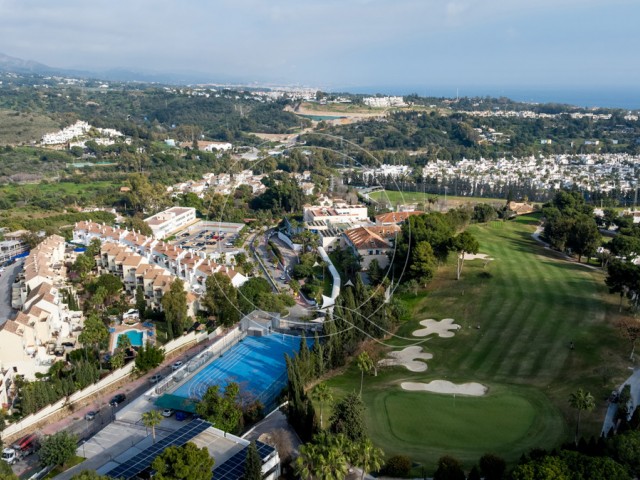 Maison mitoyenne avec 3 Chambres  à Marbella