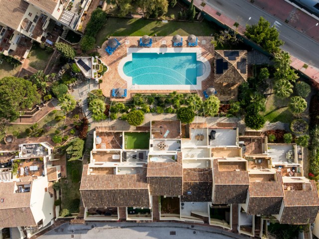 Maison mitoyenne avec 3 Chambres  à Marbella