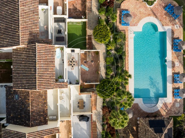 Maison mitoyenne avec 3 Chambres  à Marbella