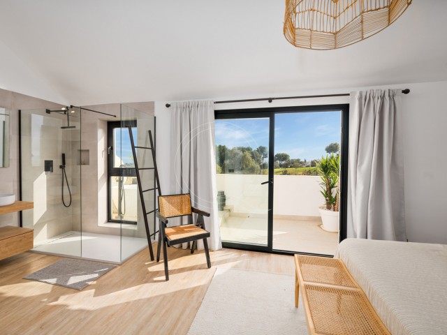 Maison mitoyenne avec 3 Chambres  à Marbella