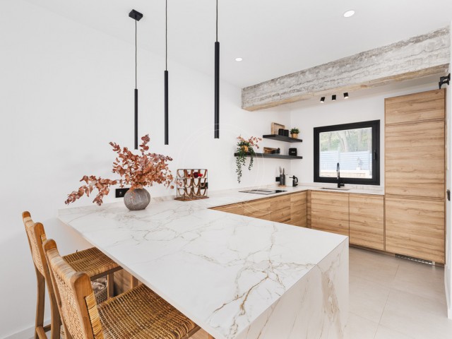 Maison mitoyenne avec 3 Chambres  à Marbella