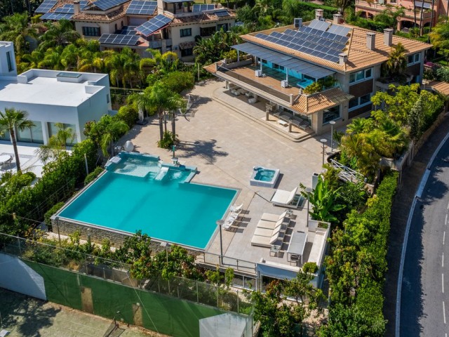 8 Soveroms Villa i Bahía de Marbella