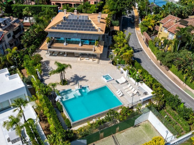 8 Soveroms Villa i Bahía de Marbella
