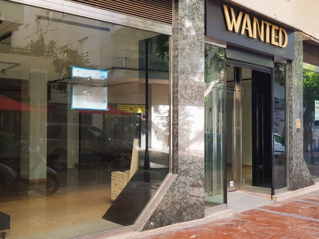 Comercial con 0 Dormitorios  en Marbella