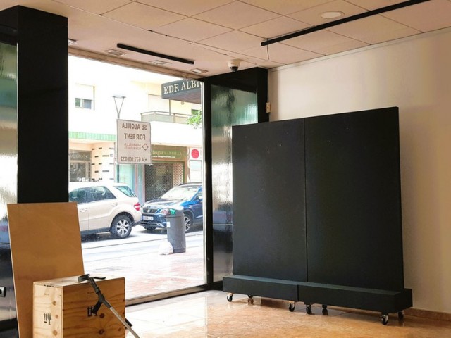 Comercial con 0 Dormitorios  en Marbella