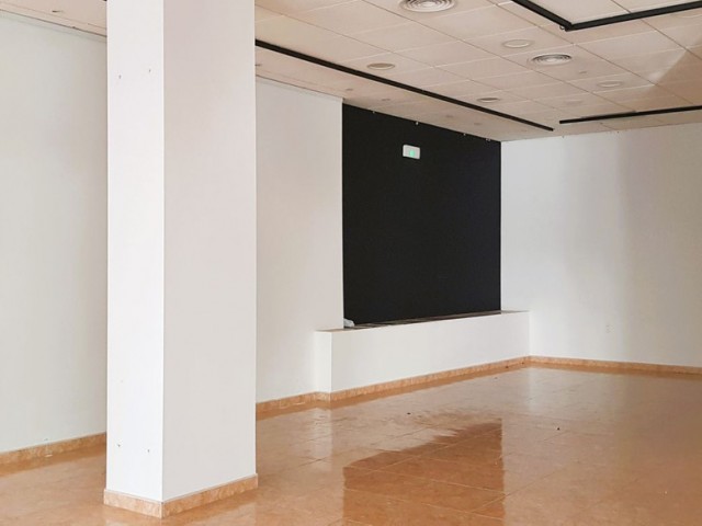 Comercial con 0 Dormitorios  en Marbella