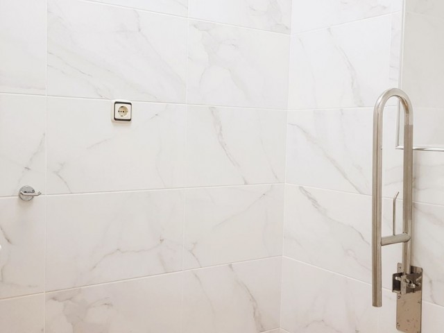 Comercial con 0 Dormitorios  en Marbella