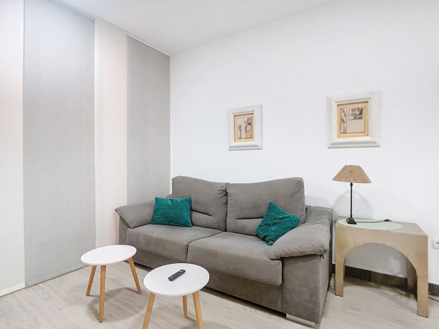 Apartamento con 3 Dormitorios  en Málaga Centro