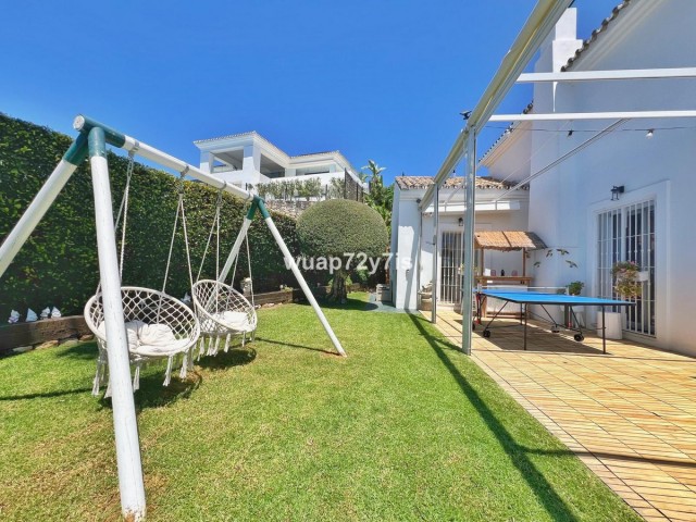 Villa, Istán, R5121994