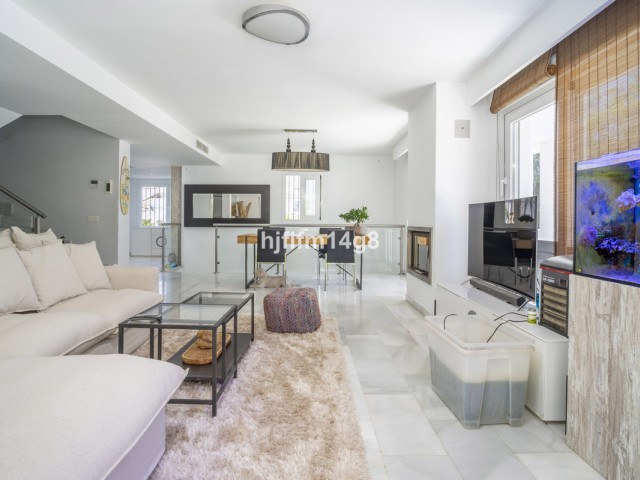4 Schlafzimmer Villa in Nueva Andalucía
