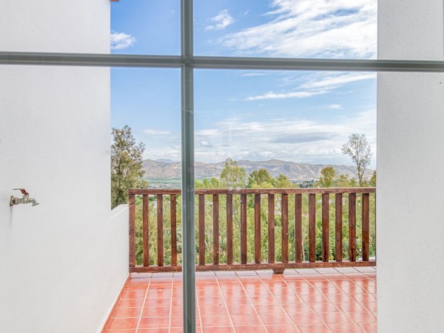 4 Sovrums Villa i Alhaurín de la Torre
