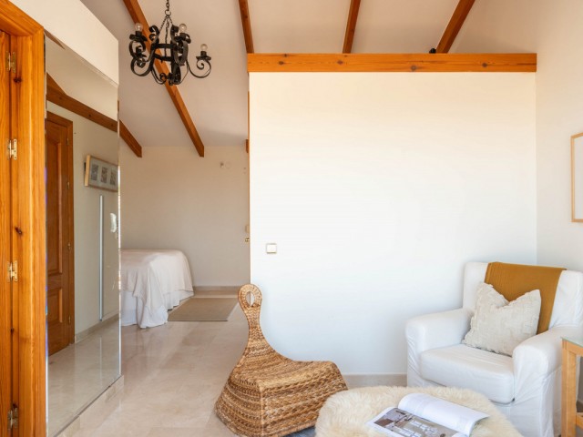 Maison mitoyenne avec 4 Chambres  à Estepona