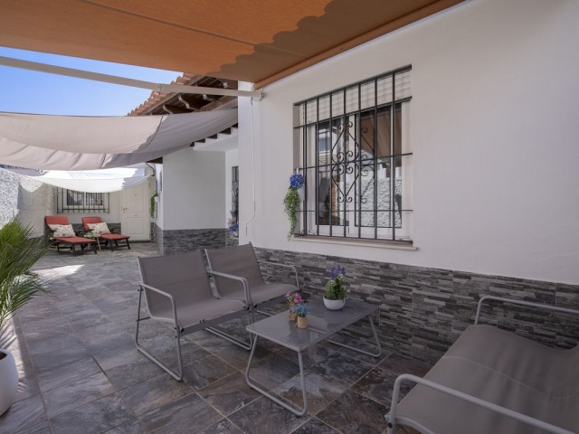 Villa con 4 Dormitorios  en Fuengirola