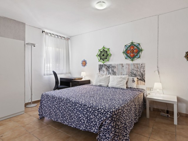 Villa con 4 Dormitorios  en Fuengirola
