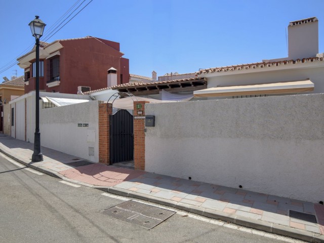 Villa con 4 Dormitorios  en Fuengirola