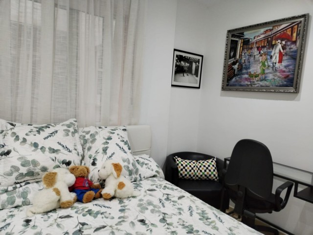Apartamento con 3 Dormitorios  en Marbella
