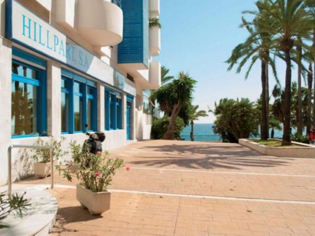 Comercial con 0 Dormitorios  en Marbella