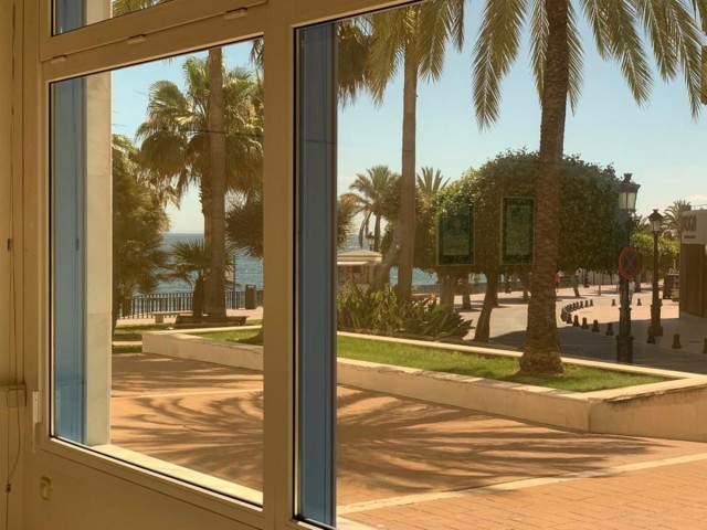 Comercial con 0 Dormitorios  en Marbella